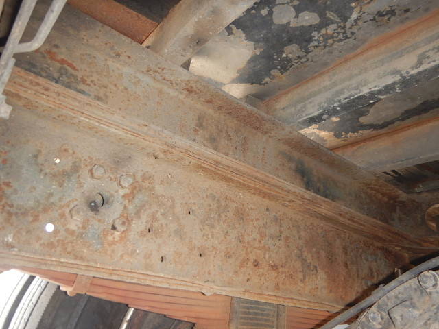 いすゞフォワードクレーン3段増トン（6t・8t）[写真09]