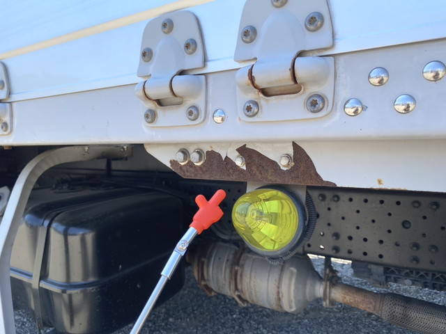 いすゞエルフアルミウイング小型（2t・3t）[写真34]