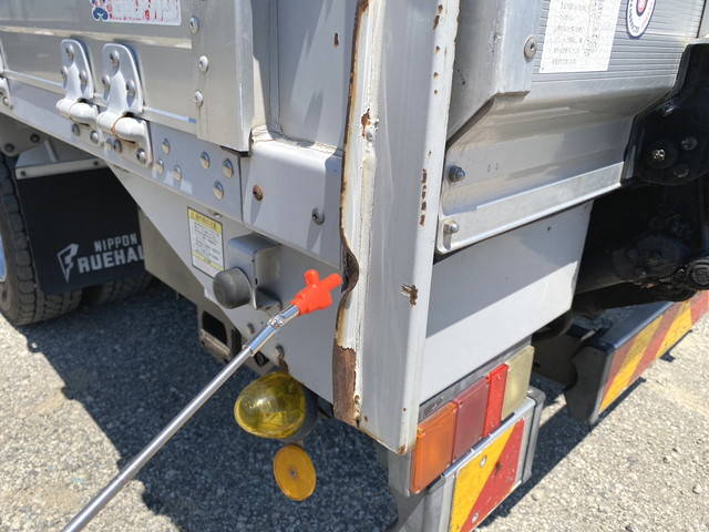 いすゞエルフアルミウイング小型（2t・3t）[写真36]