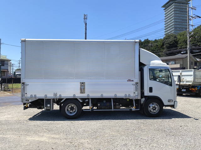 いすゞエルフアルミウイング小型（2t・3t）[写真09]