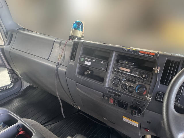 いすゞフォワードセルフクレーン5段増トン（6t・8t）[写真37]