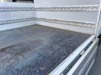 日野デュトロダブルキャブ（Wキャブ）小型（2t・3t）[写真07]