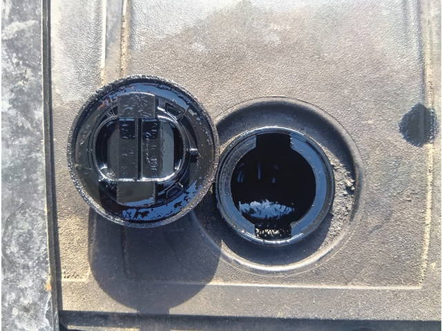 三菱ふそうスーパーグレートダンプ大型（10t）[写真12]