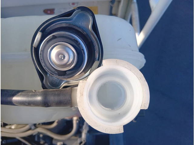 三菱ふそうスーパーグレートダンプ大型（10t）[写真13]