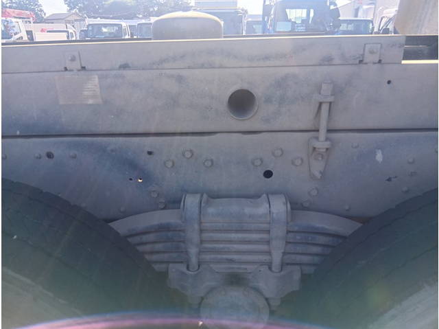 三菱ふそうスーパーグレートダンプ大型（10t）[写真17]