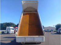 三菱ふそうスーパーグレートダンプ大型（10t）[写真08]