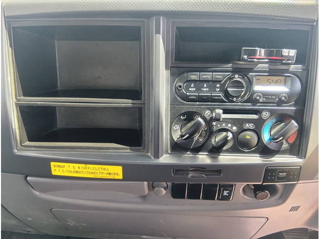 いすゞフォワードダンプ中型（4t）[写真26]