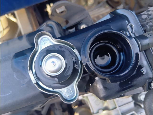 三菱ふそうキャンターパッカー車（塵芥車）小型（2t・3t）[写真16]