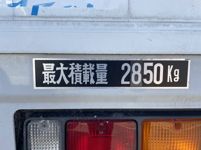 三菱ふそうファイターアルミウイング中型（4t）[写真18]