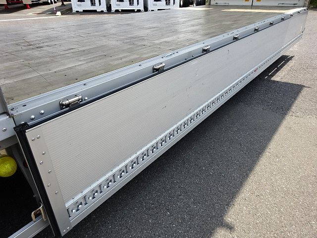 三菱ふそうファイターアルミウイング中型（4t）[写真17]