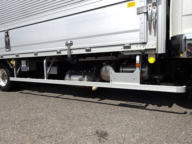 三菱ふそうファイターアルミウイング中型（4t）[写真22]