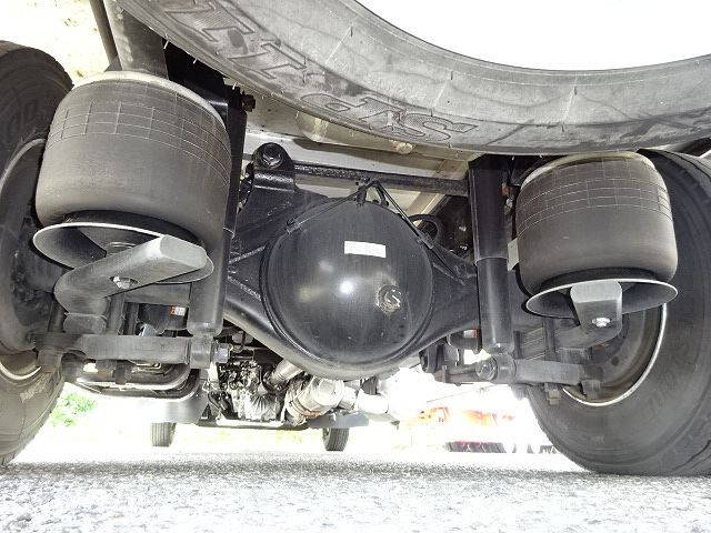 三菱ふそうファイターアルミウイング中型（4t）[写真24]