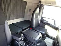 三菱ふそうファイターアルミウイング中型（4t）[写真36]