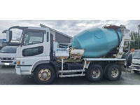 三菱ふそうスーパーグレートミキサー車（コンクリートミキサー）大型（10t）[写真02]