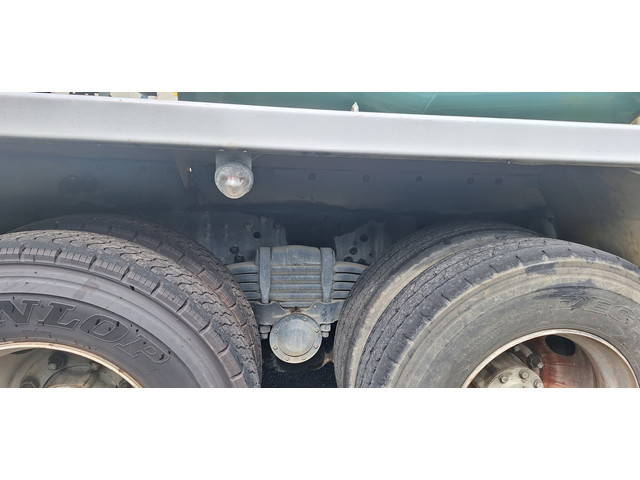 三菱ふそうスーパーグレートミキサー車（コンクリートミキサー）大型（10t）[写真08]