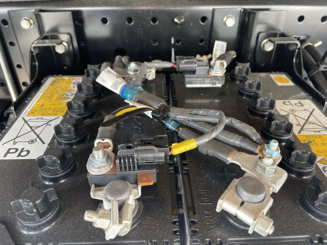 いすゞエルフ平ボディ小型（2t・3t）[写真12]