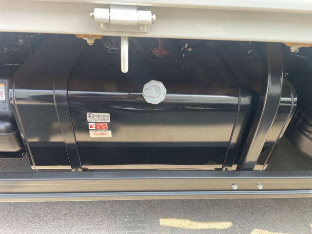 いすゞエルフ平ボディ小型（2t・3t）[写真09]