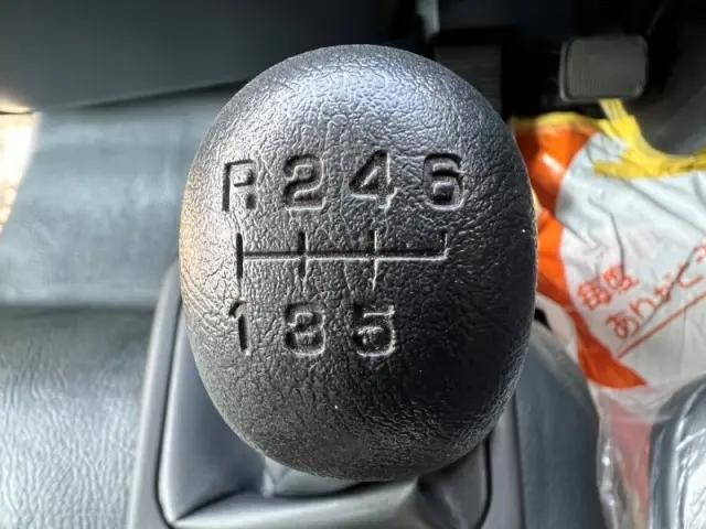 三菱ふそうファイターコンテナ専用車中型（4t）[写真11]