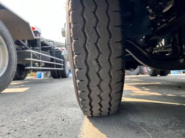 三菱ふそうファイターコンテナ専用車中型（4t）[写真21]