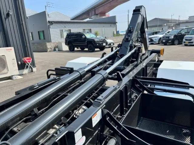 三菱ふそうファイターコンテナ専用車中型（4t）[写真29]