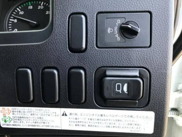 三菱ふそうファイターコンテナ専用車中型（4t）[写真12]