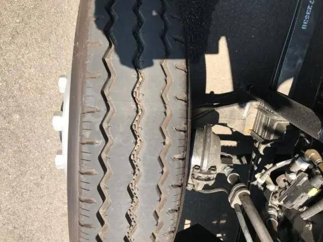 三菱ふそうファイターコンテナ専用車中型（4t）[写真21]