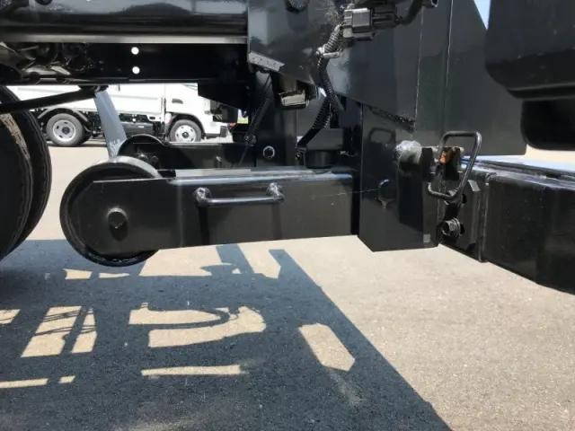 三菱ふそうファイターコンテナ専用車中型（4t）[写真32]