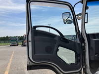 いすゞフォワードアルミウイング中型（4t）[写真29]