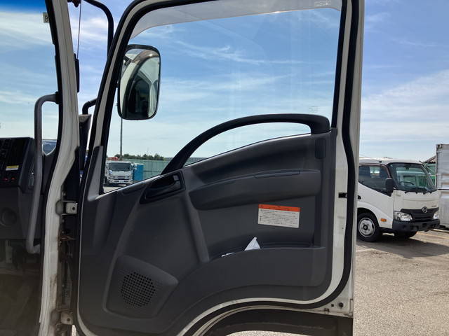 いすゞフォワードアルミウイング中型（4t）[写真30]