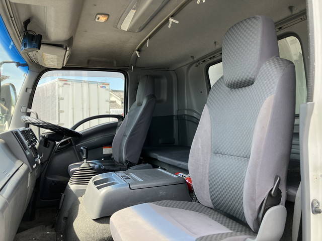 いすゞフォワードアルミウイング中型（4t）[写真31]