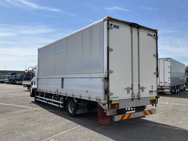 いすゞフォワードアルミウイング中型（4t）[写真04]