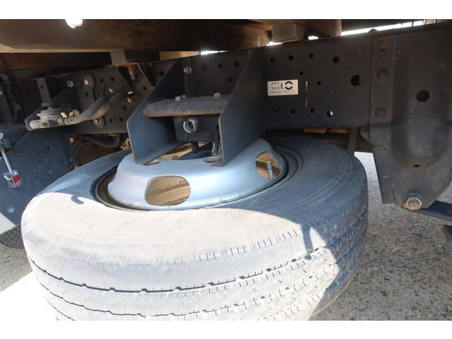 いすゞエルフ平ボディ小型（2t・3t）[写真16]