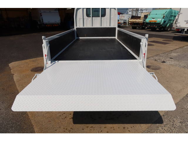 いすゞエルフ平ボディ小型（2t・3t）[写真08]