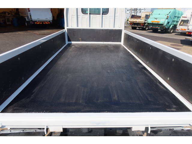 いすゞエルフ平ボディ小型（2t・3t）[写真09]