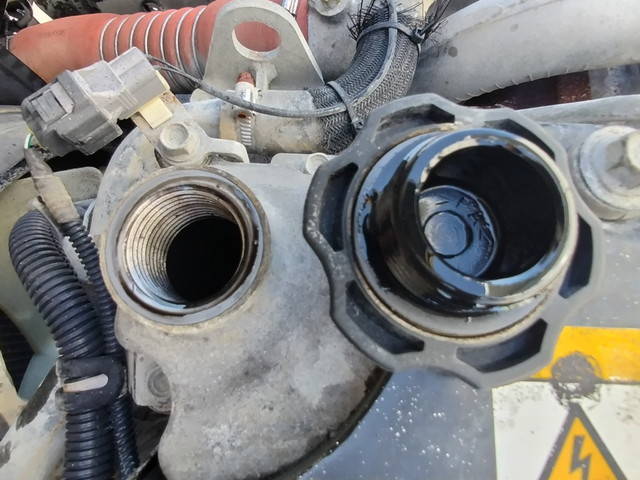 いすゞフォワードダンプ中型（4t）[写真13]