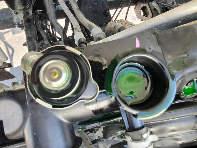 いすゞフォワードダンプ中型（4t）[写真14]