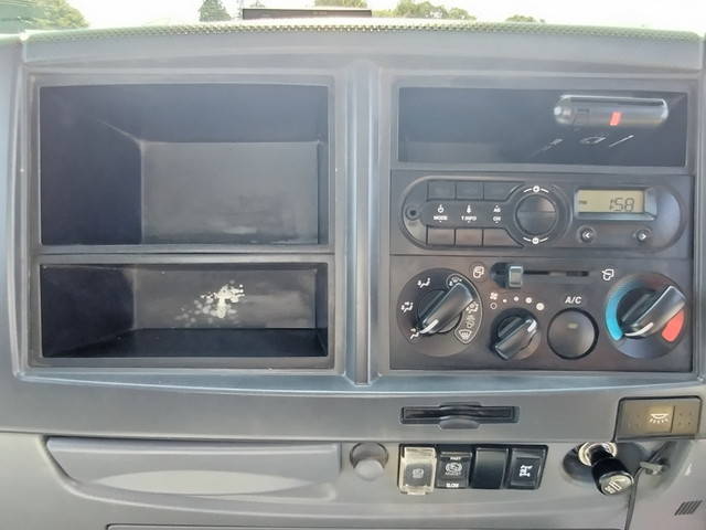 いすゞフォワードダンプ中型（4t）[写真26]