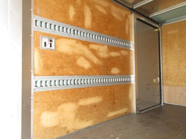 トヨタダイナアルミバン小型（2t・3t）[写真17]