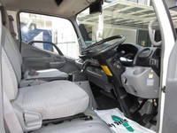 トヨタダイナアルミバン小型（2t・3t）[写真10]