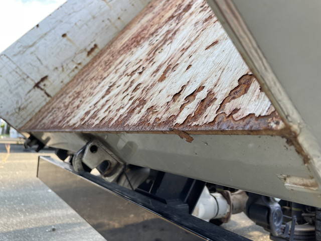 三菱ふそうキャンターダンプ小型（2t・3t）[写真13]