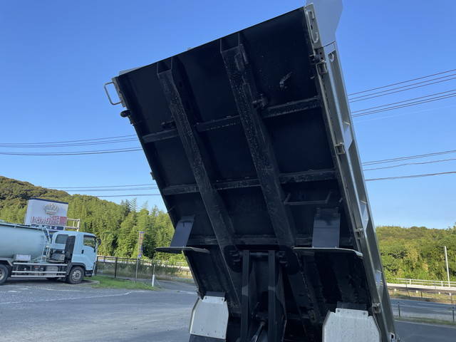 三菱ふそうキャンターダンプ小型（2t・3t）[写真17]