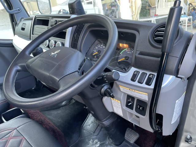 三菱ふそうキャンターダンプ小型（2t・3t）[写真34]