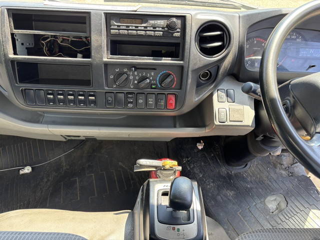 日野デュトロアルミウイング小型（2t・3t）[写真30]