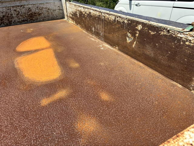 いすゞエルフダンプ小型（2t・3t）[写真11]