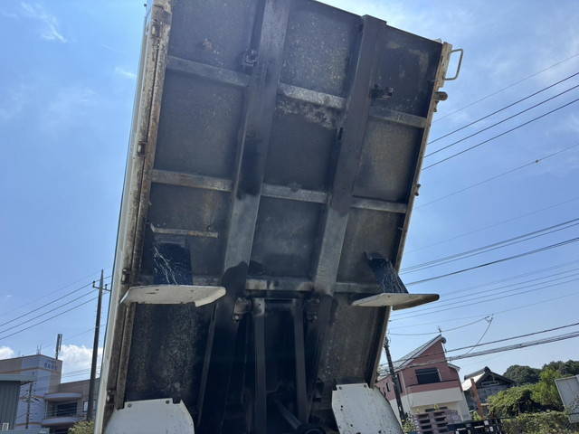 いすゞエルフダンプ小型（2t・3t）[写真20]