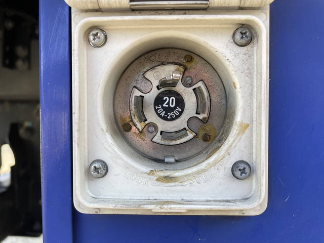 いすゞエルフ冷凍車（冷蔵車）小型（2t・3t）[写真22]