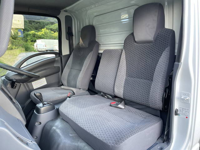 いすゞエルフ冷凍車（冷蔵車）小型（2t・3t）[写真31]