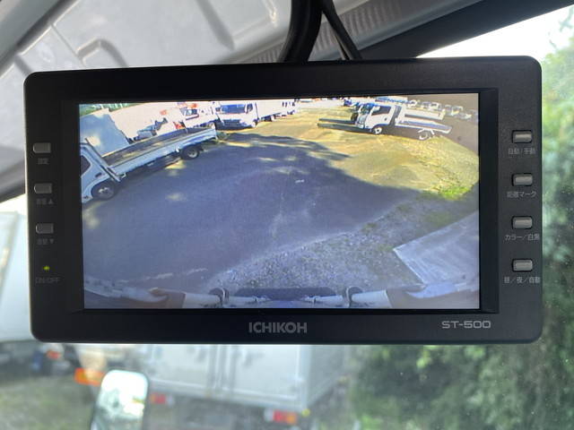 いすゞエルフ冷凍車（冷蔵車）小型（2t・3t）[写真38]