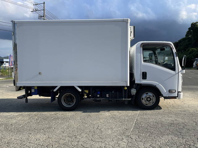 いすゞエルフ冷凍車（冷蔵車）小型（2t・3t）[写真07]