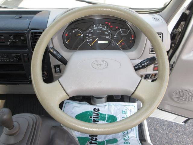 トヨタトヨエースパネルバン小型（2t・3t）[写真10]